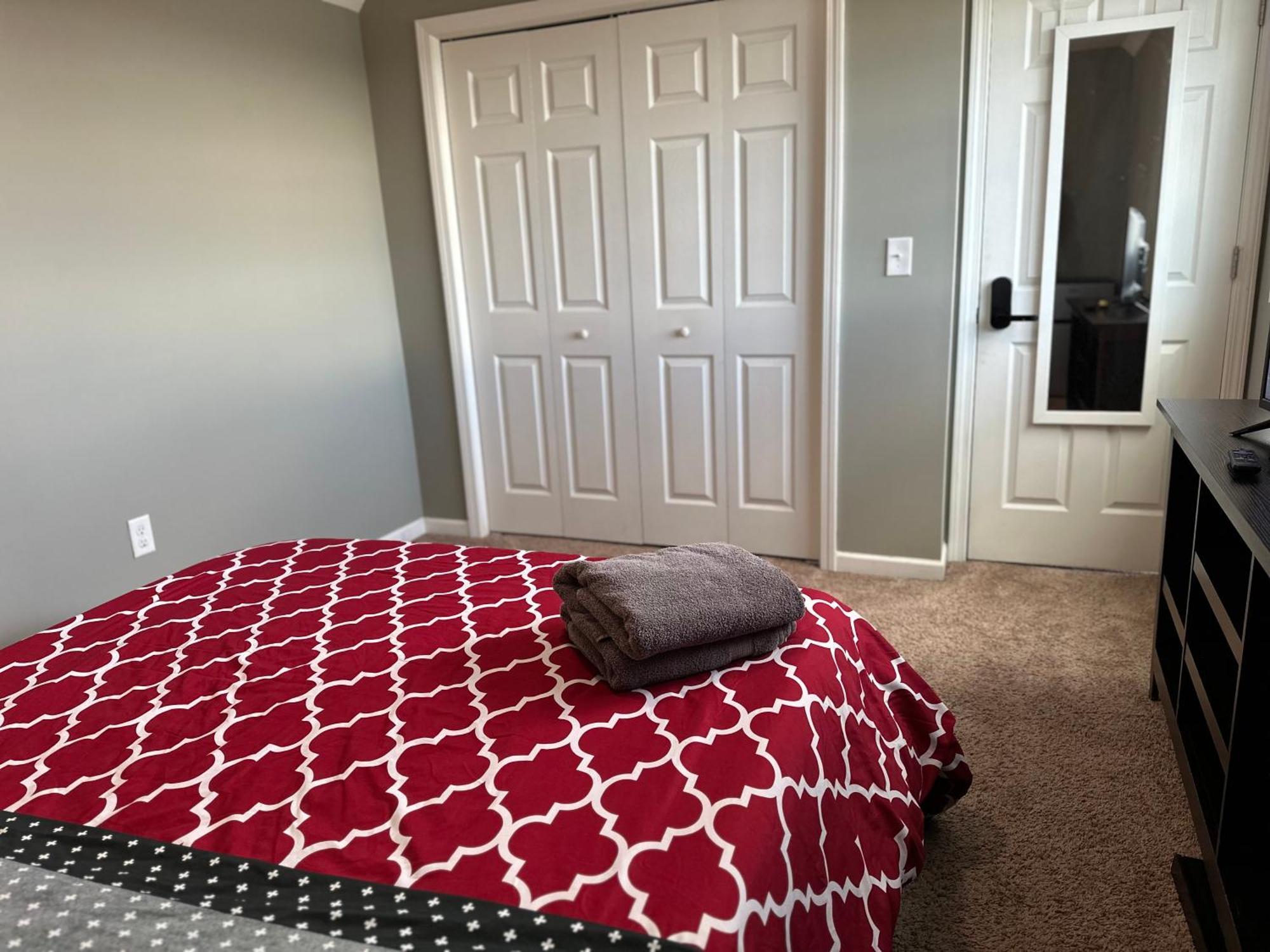 Guest house Extended & Short Term At The Oasis Group *