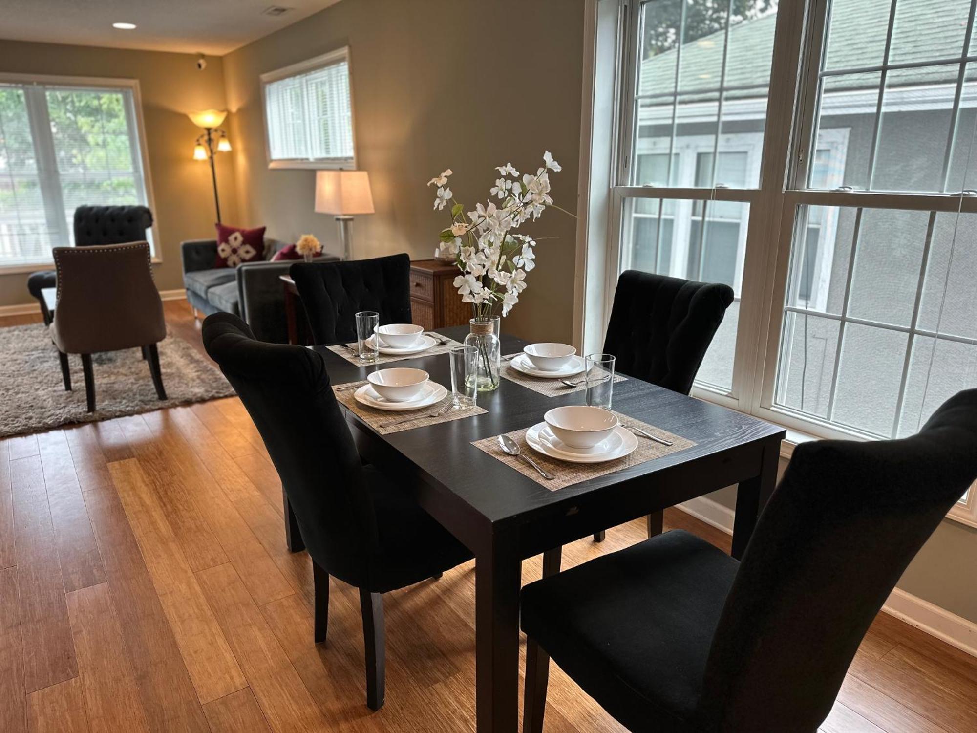 Guest house Extended & Short Term At The Oasis Group *