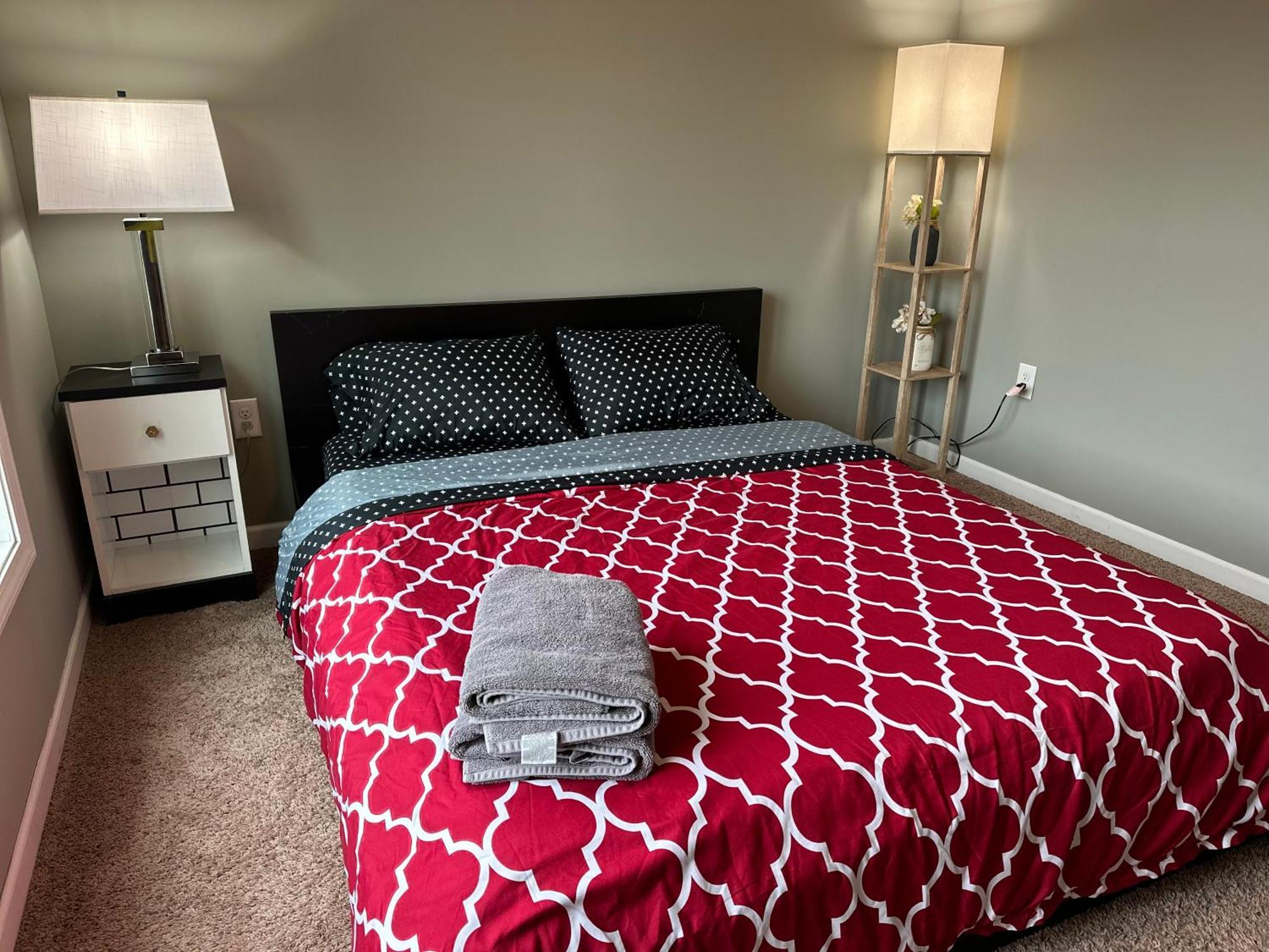 Guest house Extended & Short Term At The Oasis Group Minneapolis