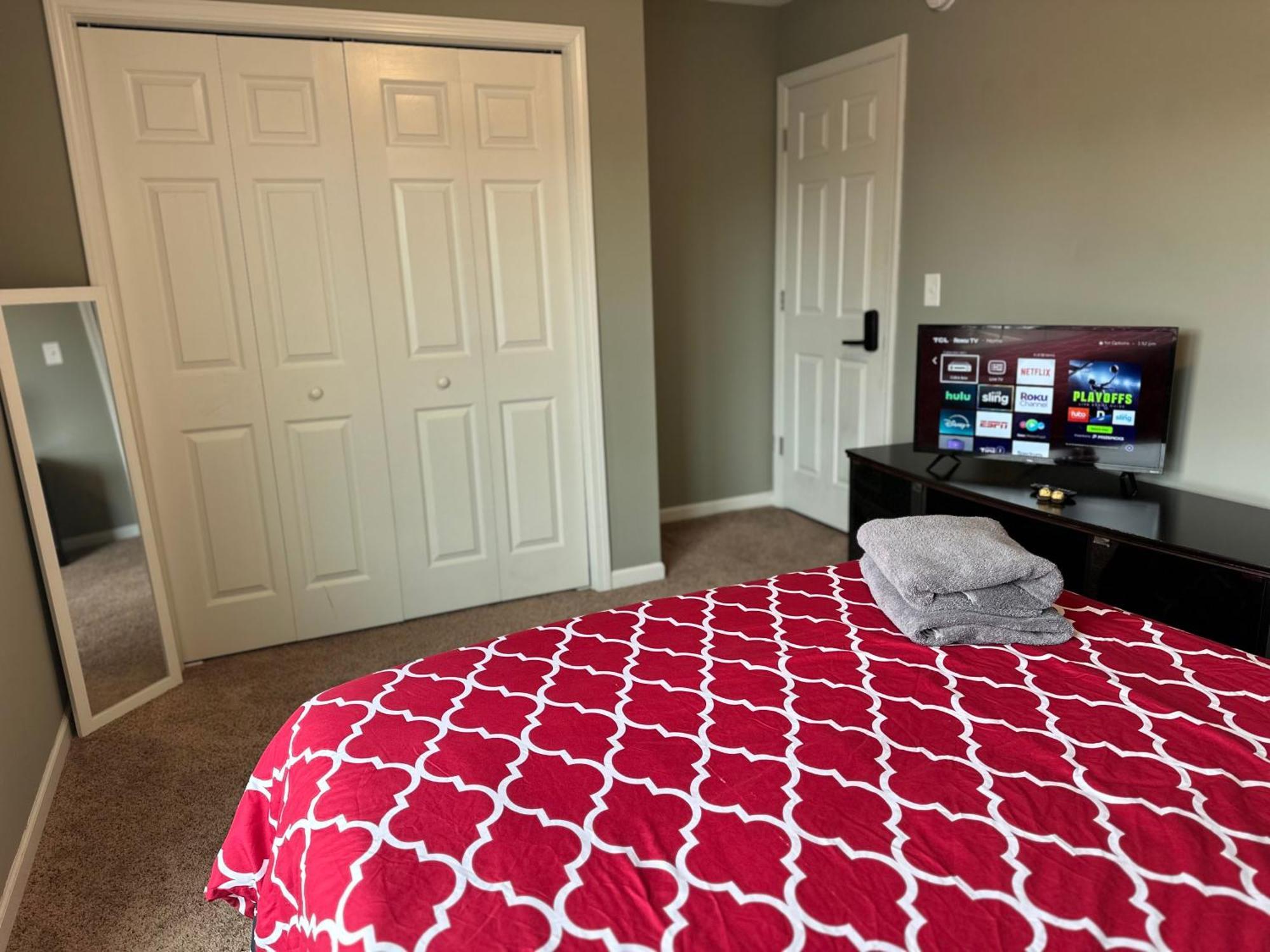 Guest house Extended & Short Term At The Oasis Group *