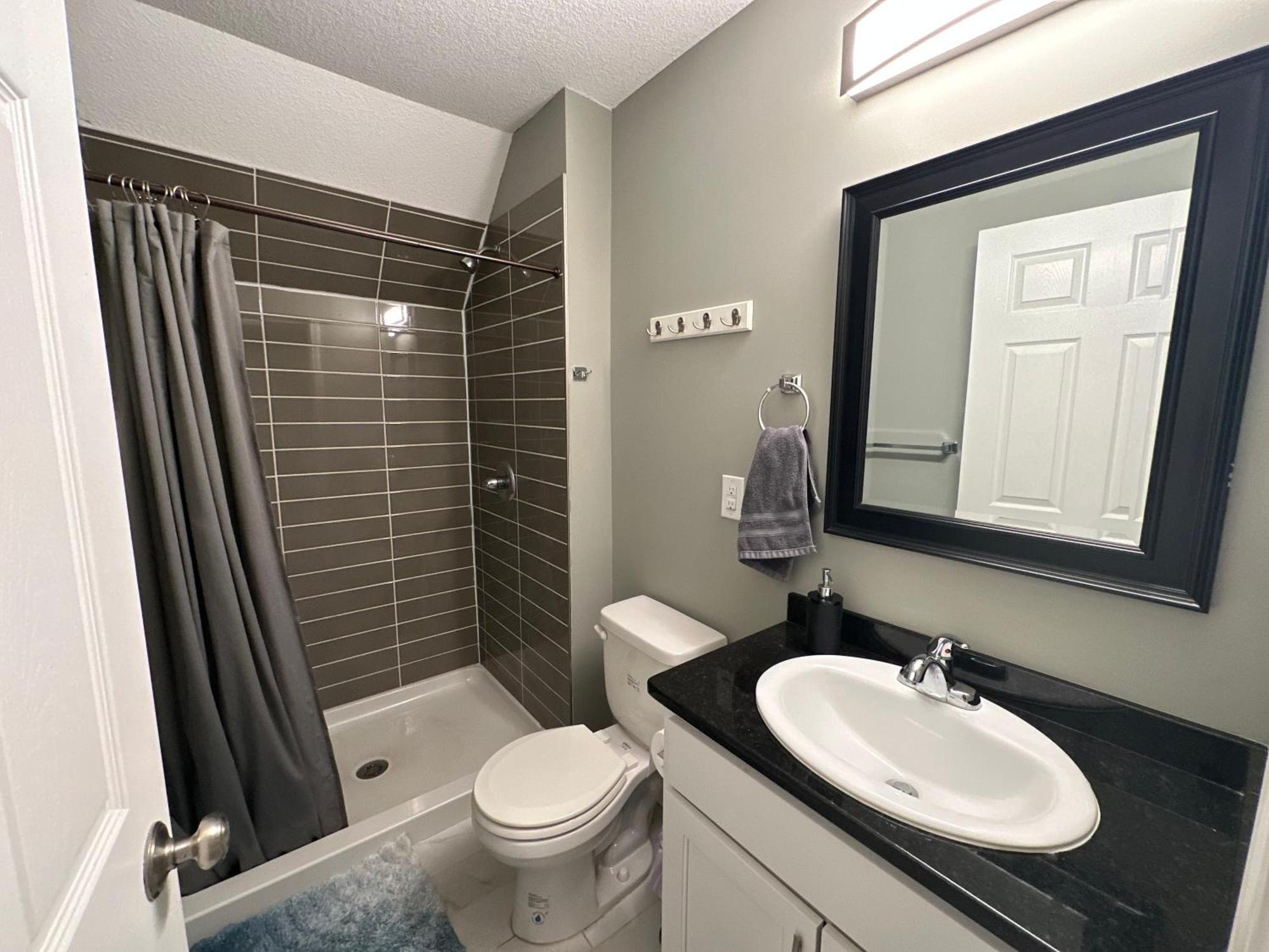 Extended & Short Term At The Oasis Group Guest house